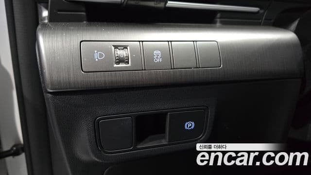 Hyundai Kona Hybrid 2023 — ფოტო 15/20