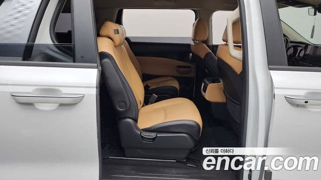 Kia Carnival 2021 — Şəkil 12/20