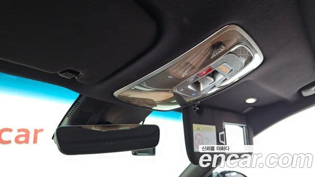 Genesis Electrified G80 2022 — ფოტო 17/20