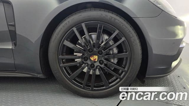 Porsche Panamera 2018 — Şəkil 5/20