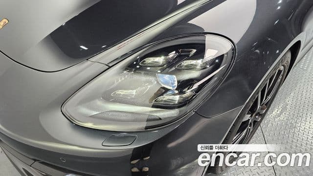 Porsche Panamera 2018 — Photo 14/30