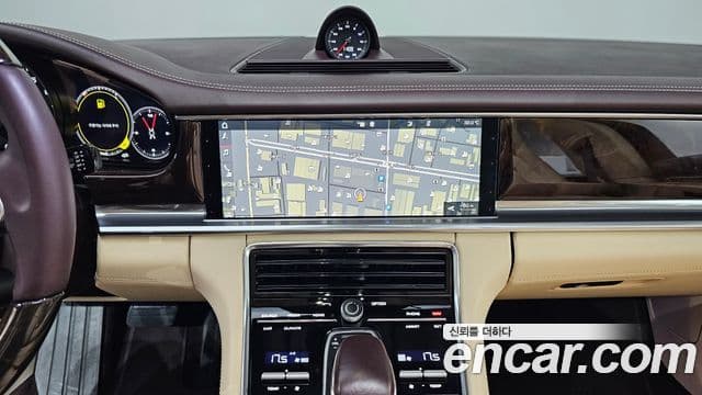 Porsche Panamera 2018 — Photo 10/30