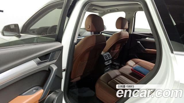 Audi Q5 2022 — Photo 18/20