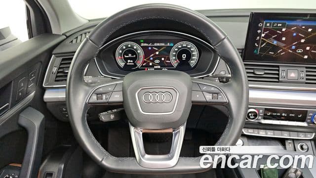 Audi Q5 2022 — Photo 11/20