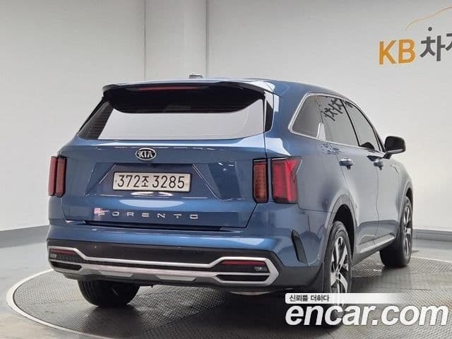 Kia Sorento 2020 — Фото 2/18