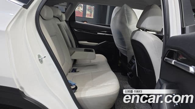 Kia Seltos 2021 — ფოტო 12/20