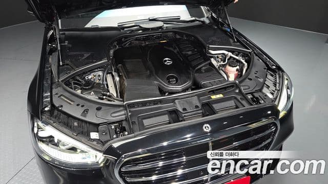 Mercedes-Benz S-Class 2021 — Photo 18/20
