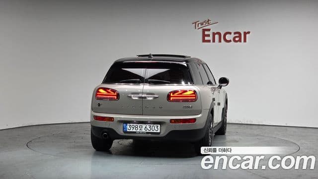 Mini Cooper Clubman 2022 — Photo 10/20