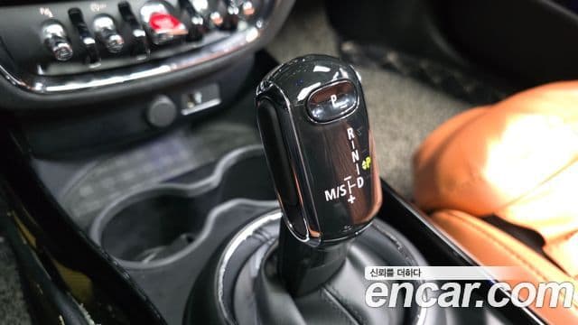 Mini Cooper Clubman 2022 — Photo 7/20