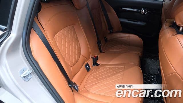 Mini Cooper Clubman 2022 — Photo 16/20