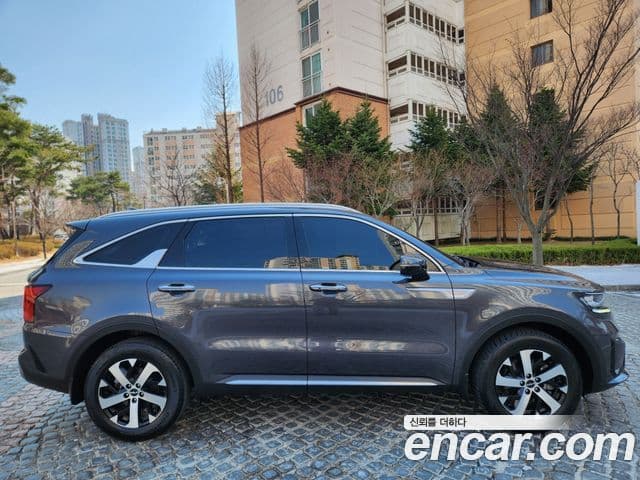 Kia Sorento 2022 — Фото 3/20