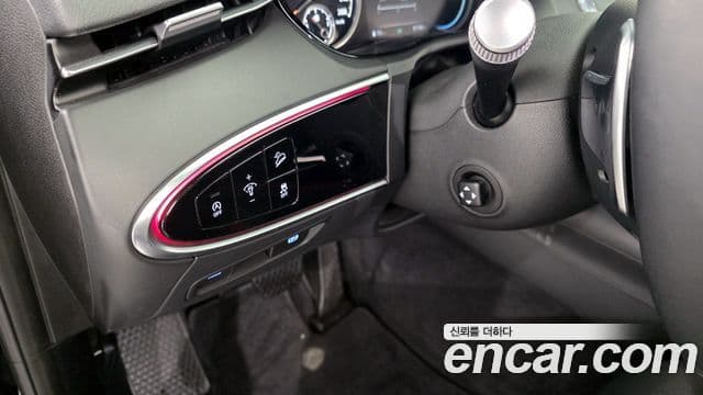 Genesis GV70 2021 — Şəkil 15/20