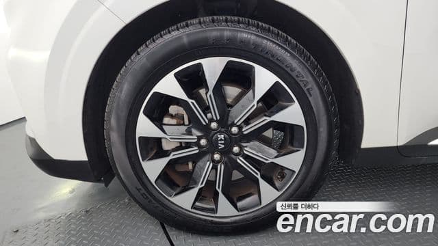 Kia Carnival 2020 — фото 5 из 20