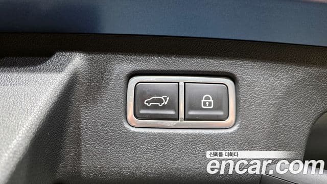 Kia Sorento 2021 — ფოტო 18/20