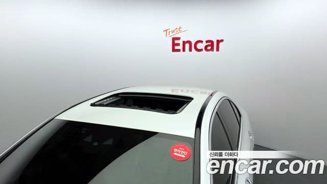 Mercedes-Benz E-Class 2021 — фото 20 из 20