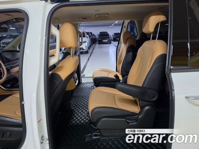 Kia Carnival 2023 — Şəkil 6/20