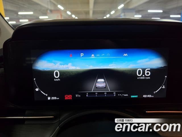Kia Carnival 2023 — Şəkil 8/20