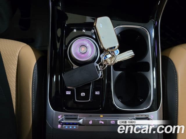 Kia Carnival 2023 — Şəkil 13/20