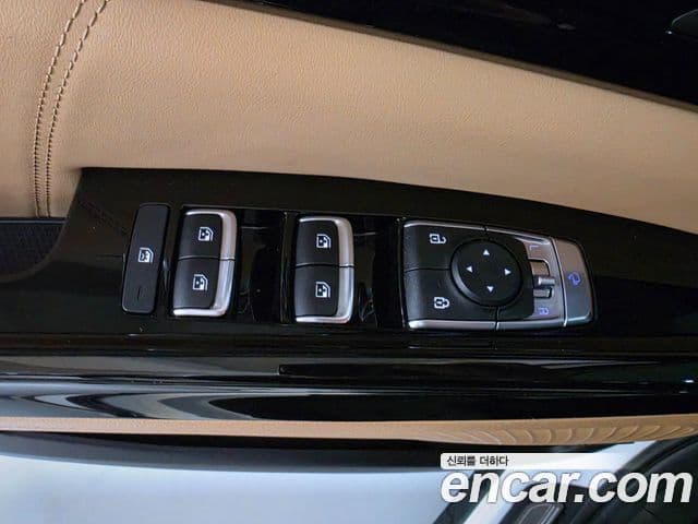 Kia Carnival 2023 — Şəkil 14/20