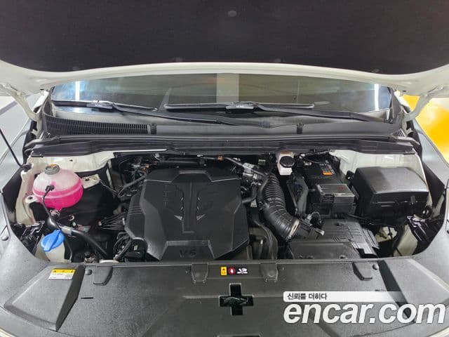 Kia Carnival 2023 — Şəkil 18/20