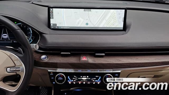 Genesis Electrified G80 2023 — ფოტო 13/20