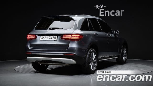 Mercedes-Benz GLC-Class 2019 — Фото 2/20