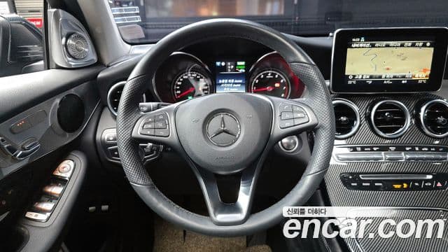 Mercedes-Benz GLC-Class 2019 — Фото 13/20