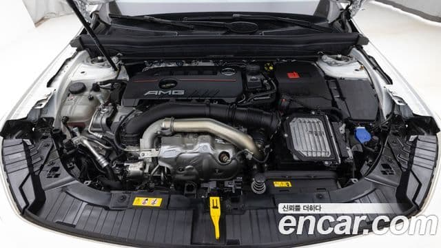 Mercedes-Benz GLB-Class 2025 — ფოტო 5/20