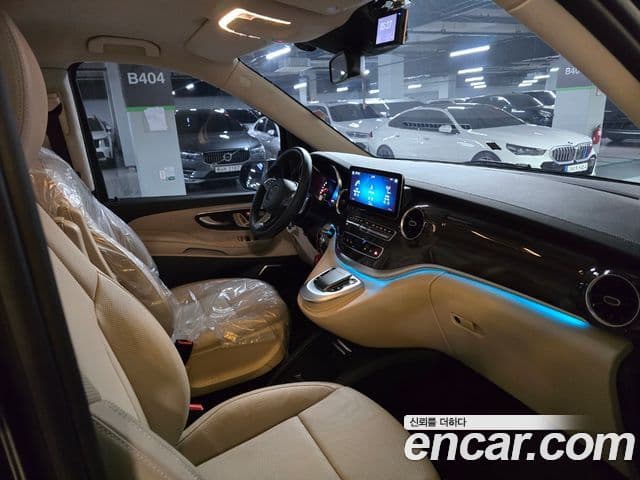 Mercedes-Benz V-Class 2022 — Şəkil 11/20