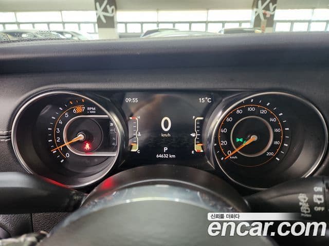 Jeep Wrangler 2022 — фото 10 из 20