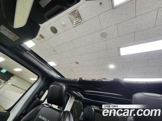Jeep Wrangler 2022 — ფოტო 16/20