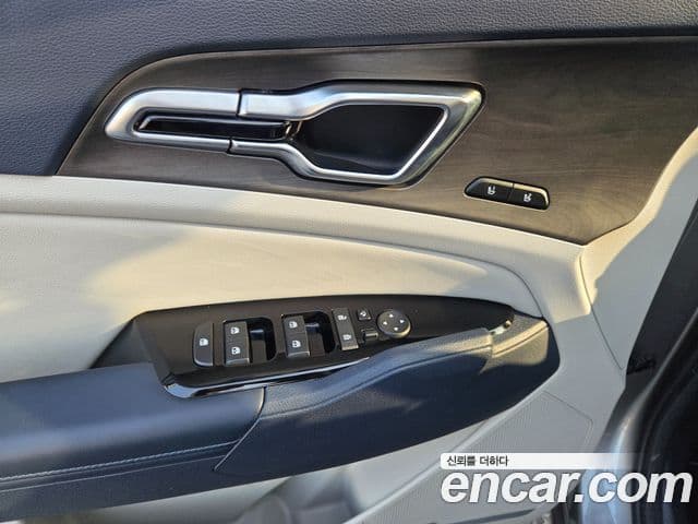 Kia Sportage 2022 — ფოტო 15/20