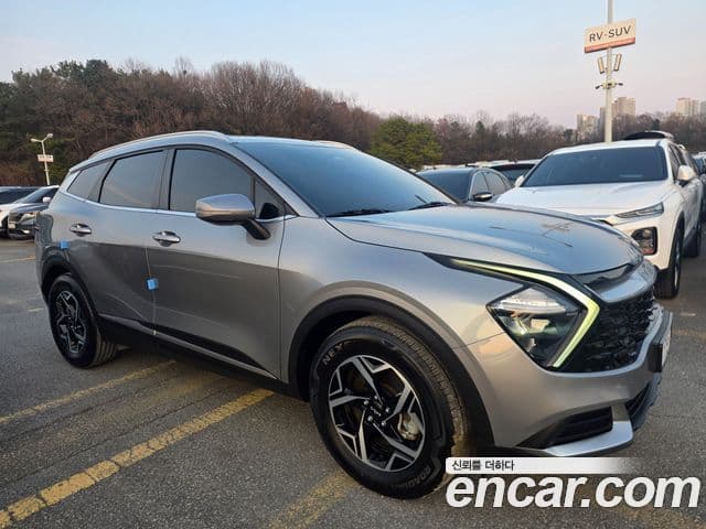 Kia Sportage 2022 — ფოტო 1/18