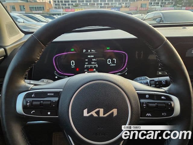 Kia Sportage 2022 — ფოტო 8/18
