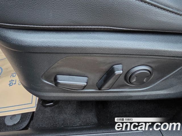 Kia Sportage 2022 — ფოტო 14/18