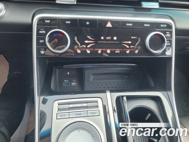 Genesis GV80 2020 — фото 11 из 19