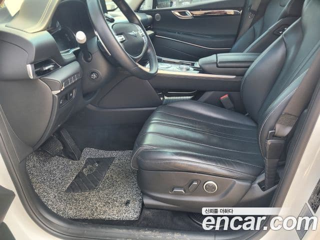 Genesis GV80 2020 — фото 16 из 19