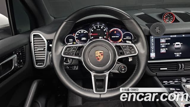Porsche Cayenne 2019 — Фото 12/20