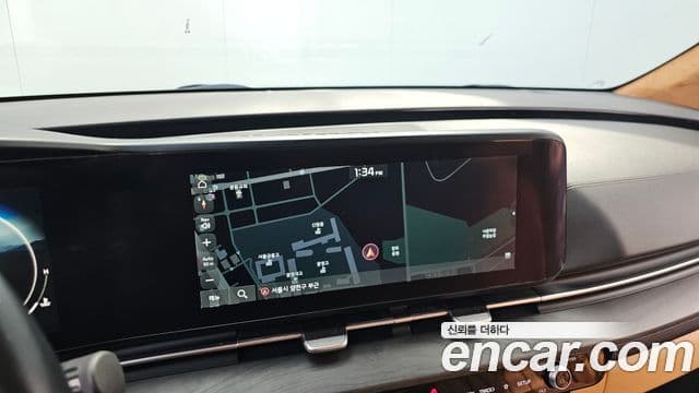 Kia Carnival 2022 — Şəkil 15/20