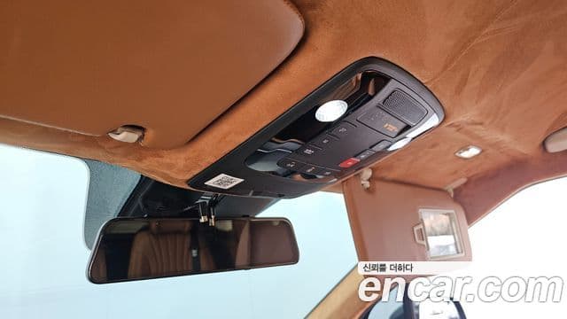 Kia Carnival 2022 — Şəkil 18/20