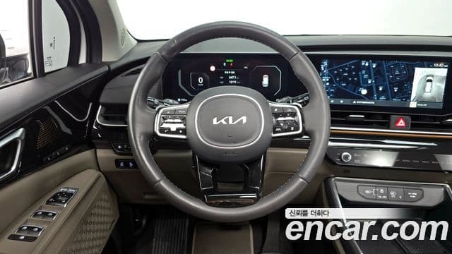 Kia Carnival 2024 — ფოტო 13/20