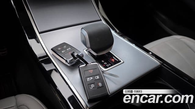 Land Rover Range Rover Evoque 2025 — ფოტო 9/20