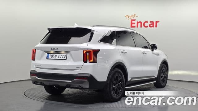 Kia Sorento 2024 — Фото 2/20