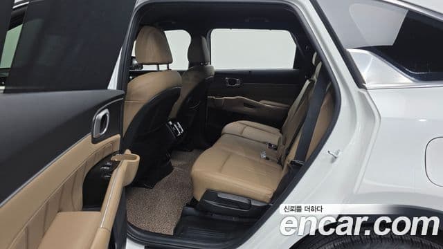 Kia Sorento 2024 — Фото 11/20