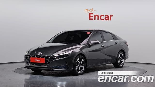 Hyundai Avante 2022 — Фото 1/20