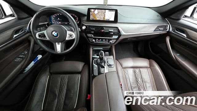 BMW 5 Series 2020 — ფოტო 7/20