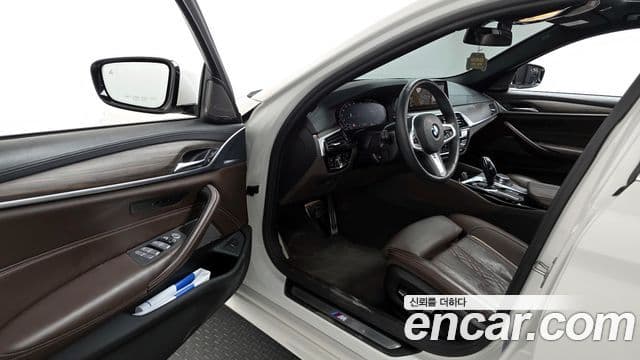 BMW 5 Series 2020 — ფოტო 10/20