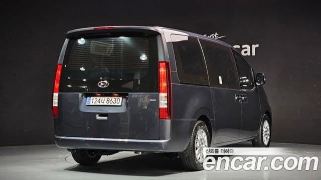 Hyundai Staria 2023 — Şəkil 1/20