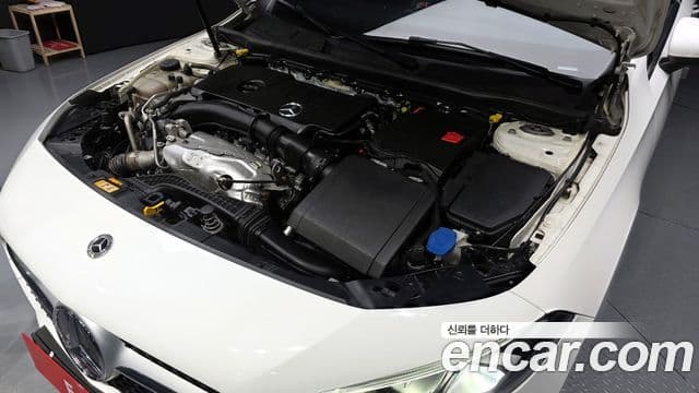 Mercedes-Benz A-Class 2020 — ფოტო 5/20