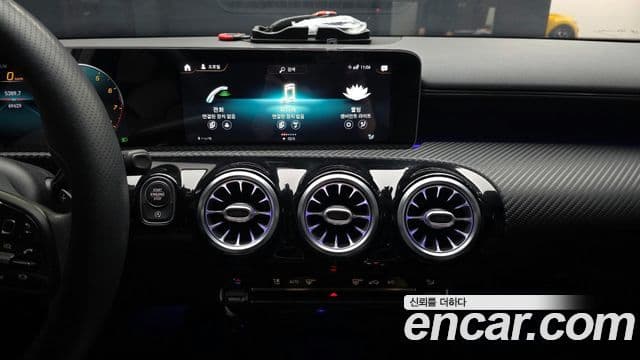 Mercedes-Benz A-Class 2020 — ფოტო 13/20